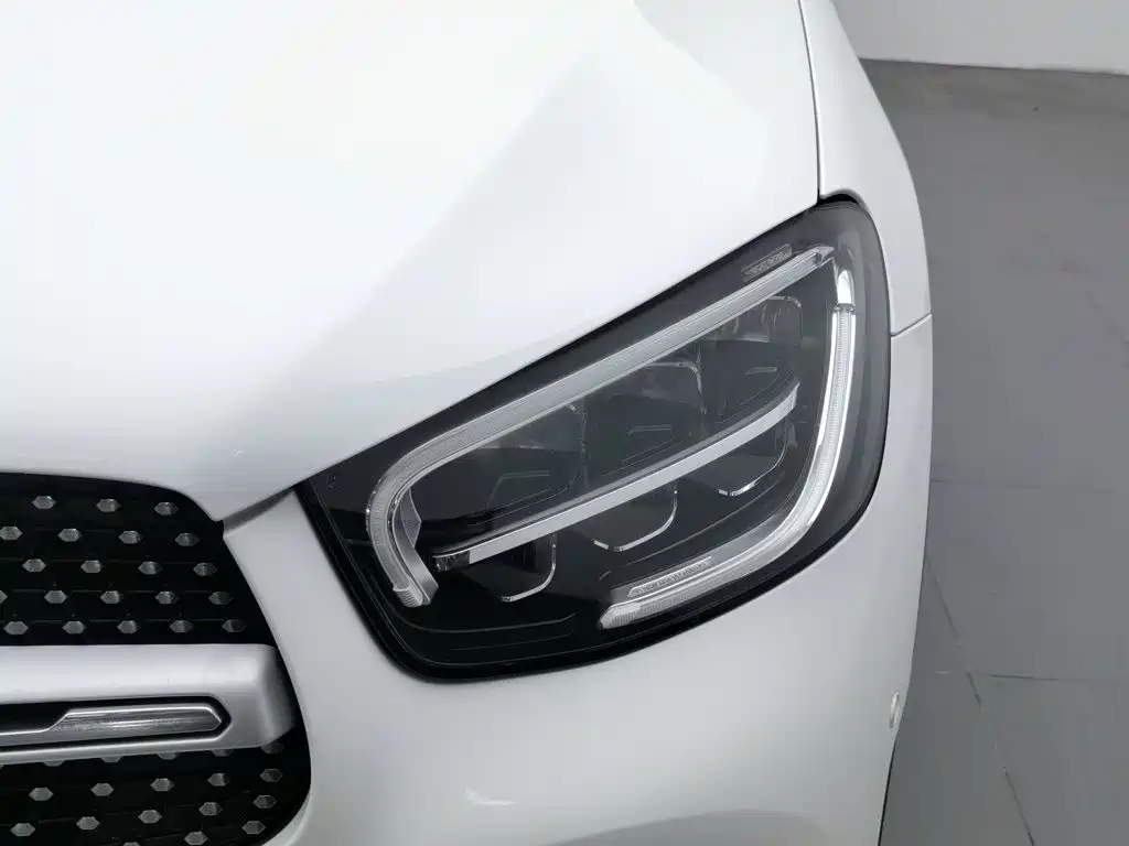 Mercedes-Benz GLC — миниатюра 7