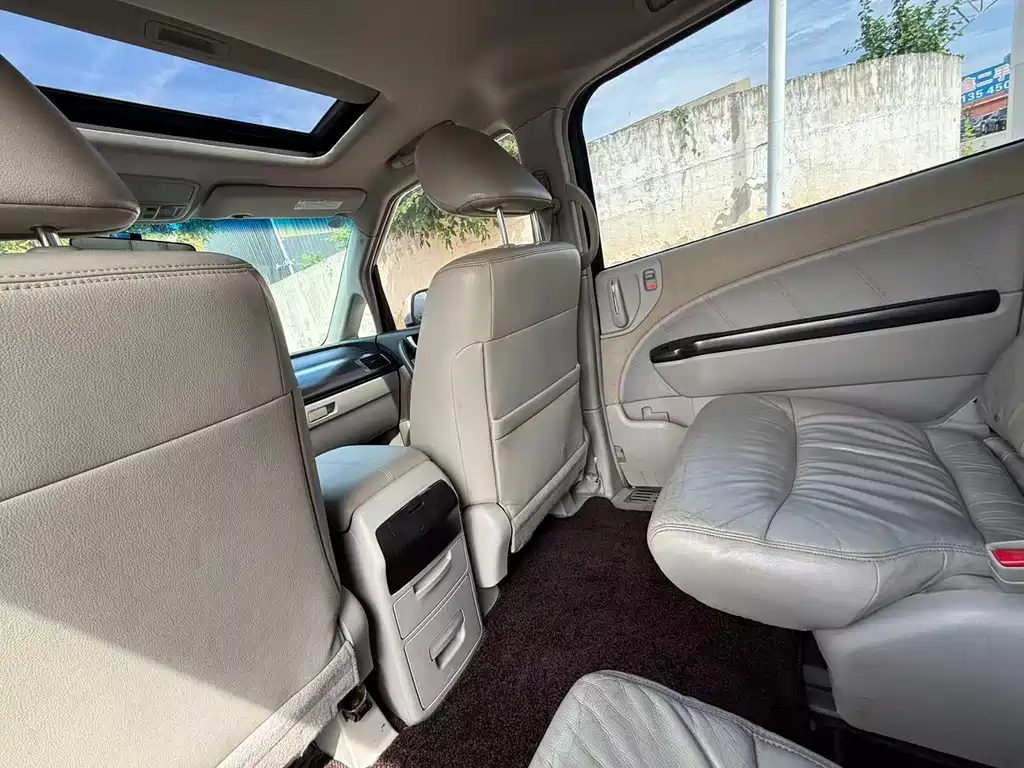 Honda Elysion — миниатюра 9