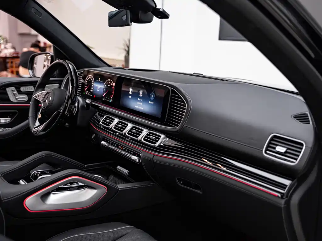 Mercedes-Benz GLS — миниатюра 9