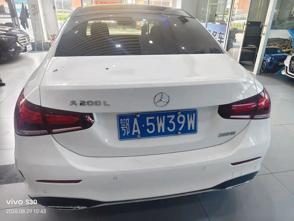 Mercedes-Benz A-Class — миниатюра 11