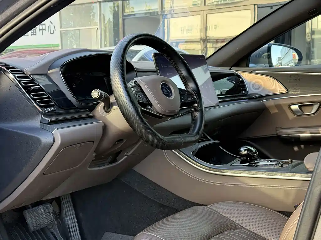 BYD Han — миниатюра 4