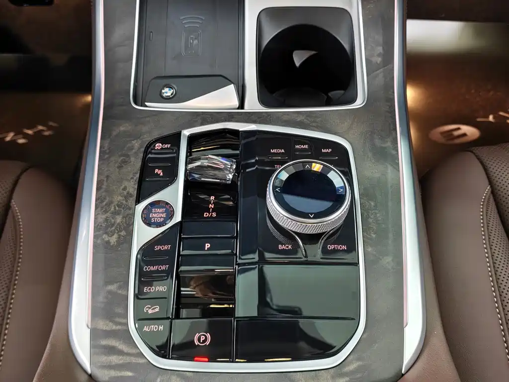 BMW X5 — миниатюра 8