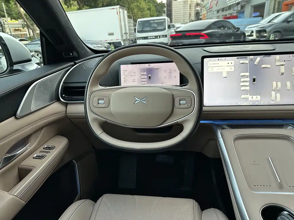 XPeng G9 — миниатюра 18
