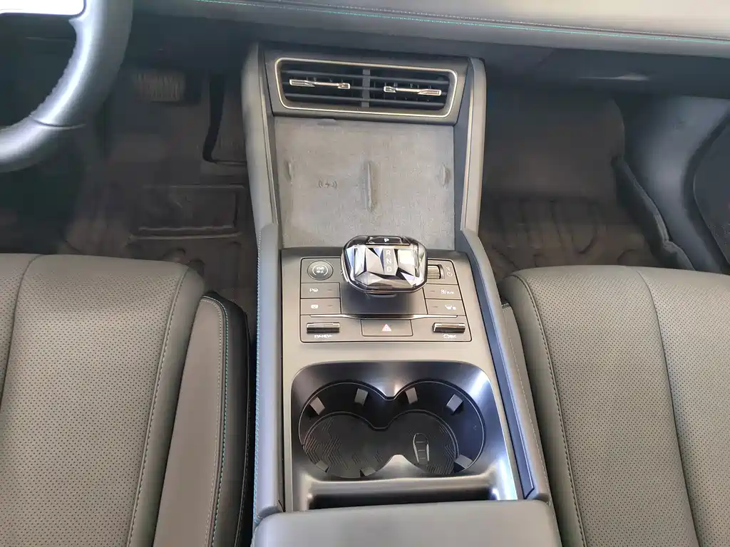 BYD Qin L — миниатюра 9