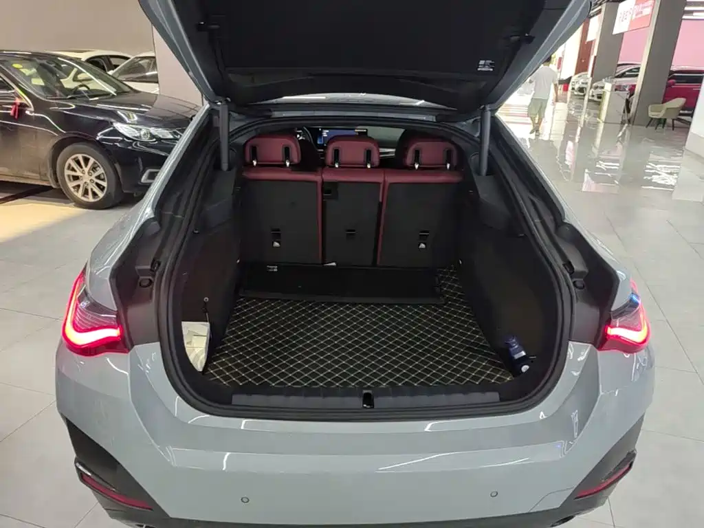 BMW 4 Series — миниатюра 19
