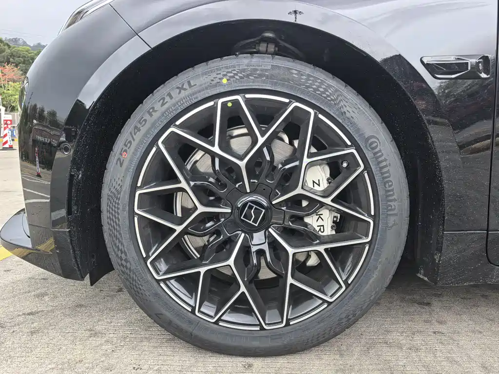 ZEEKR EXTREME KRYPTON 001