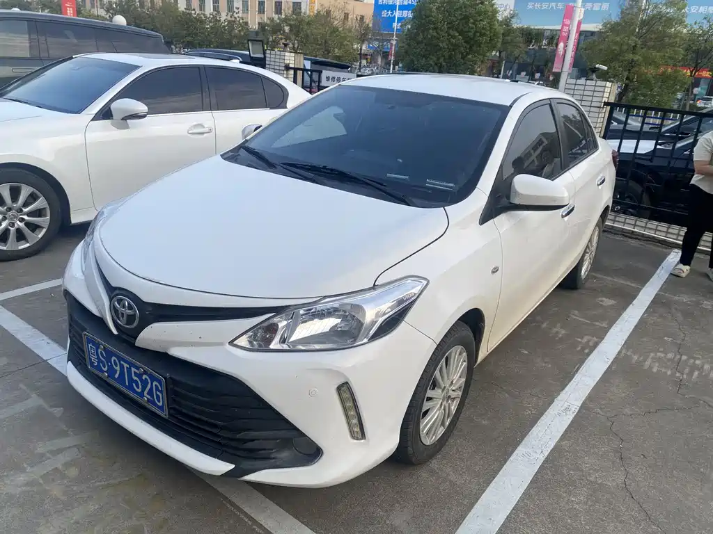 TOYOTA VIOS