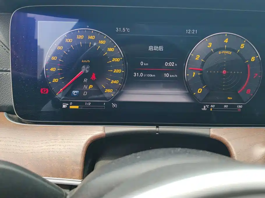 Mercedes-Benz E-Class — миниатюра 14