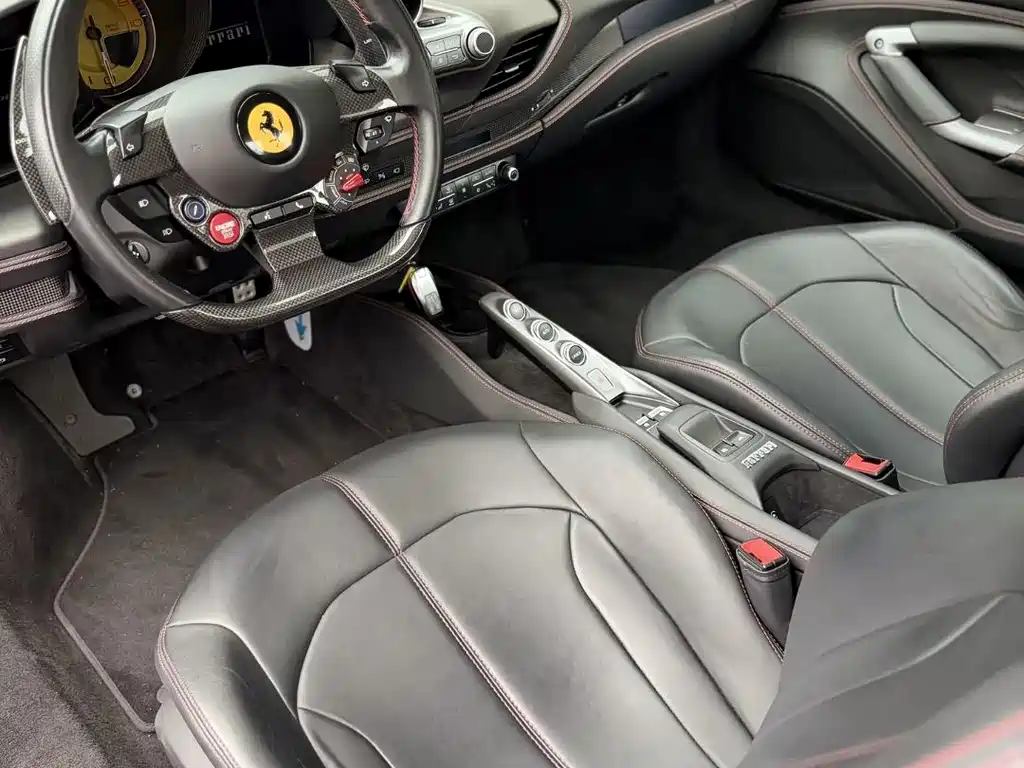 Ferrari F8 — миниатюра 9