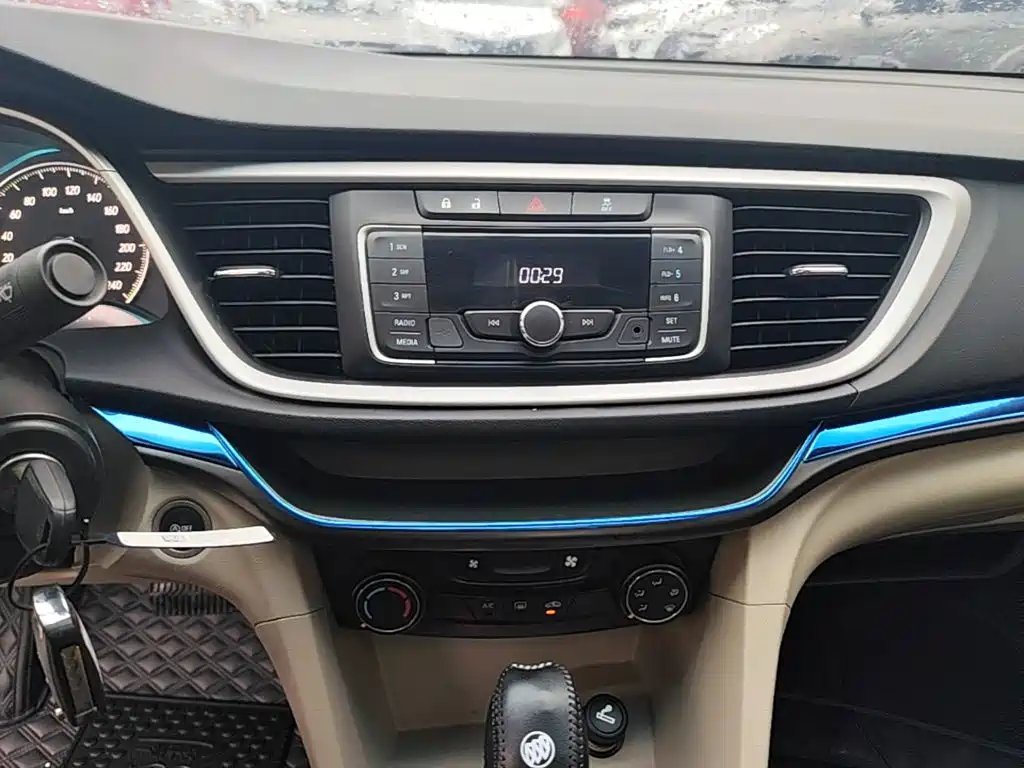 Buick Excelle — миниатюра 13