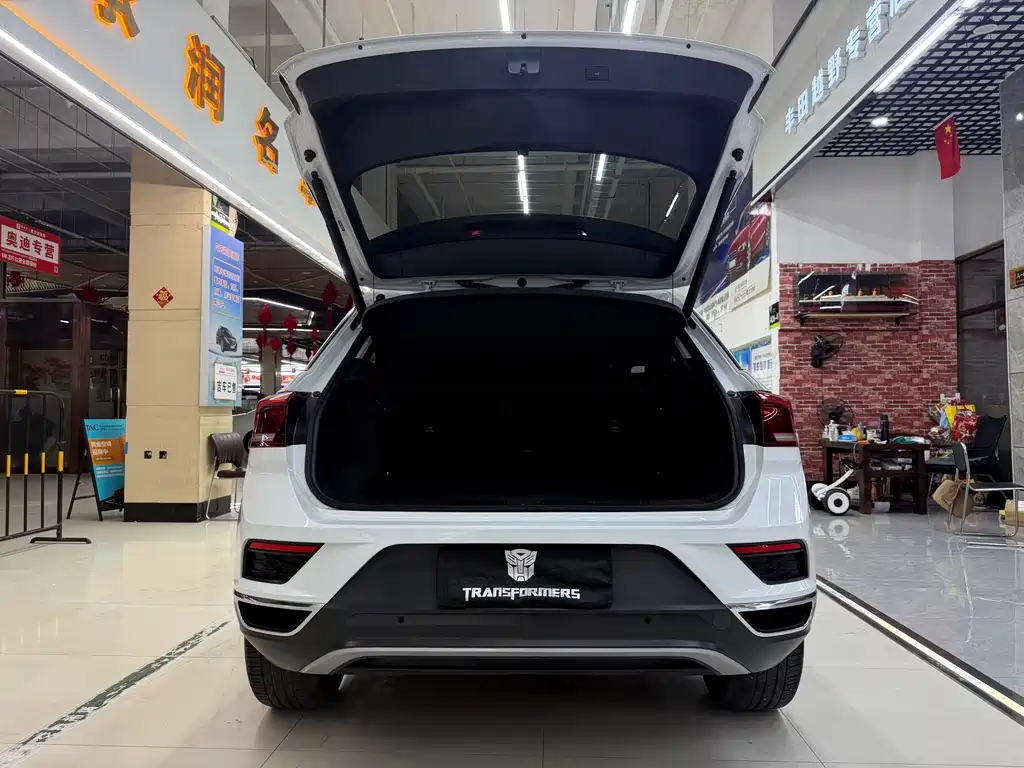 Volkswagen T-Roc — миниатюра 7