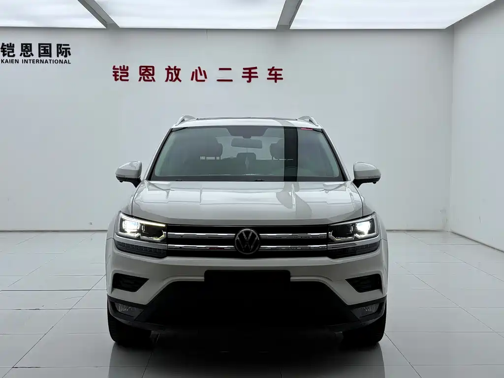 Volkswagen Tharu — миниатюра 2