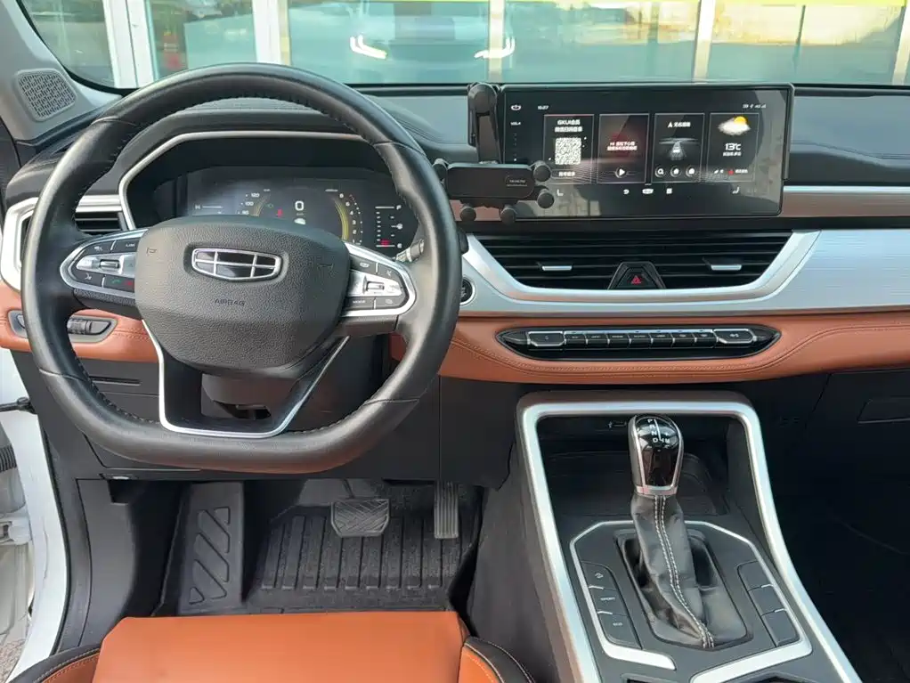 Geely Vision X6 — миниатюра 15