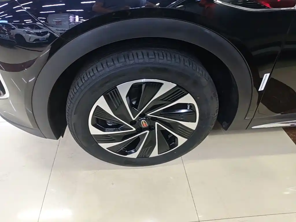 Hongqi Hongqi HS7 PHEV — миниатюра 23
