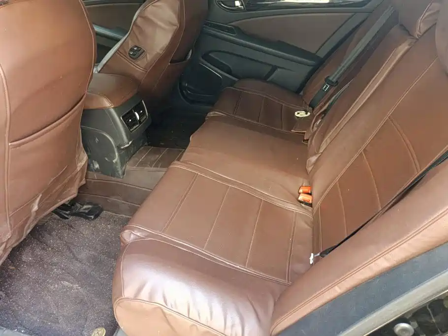 Hongqi Hongqi H7 — миниатюра 11