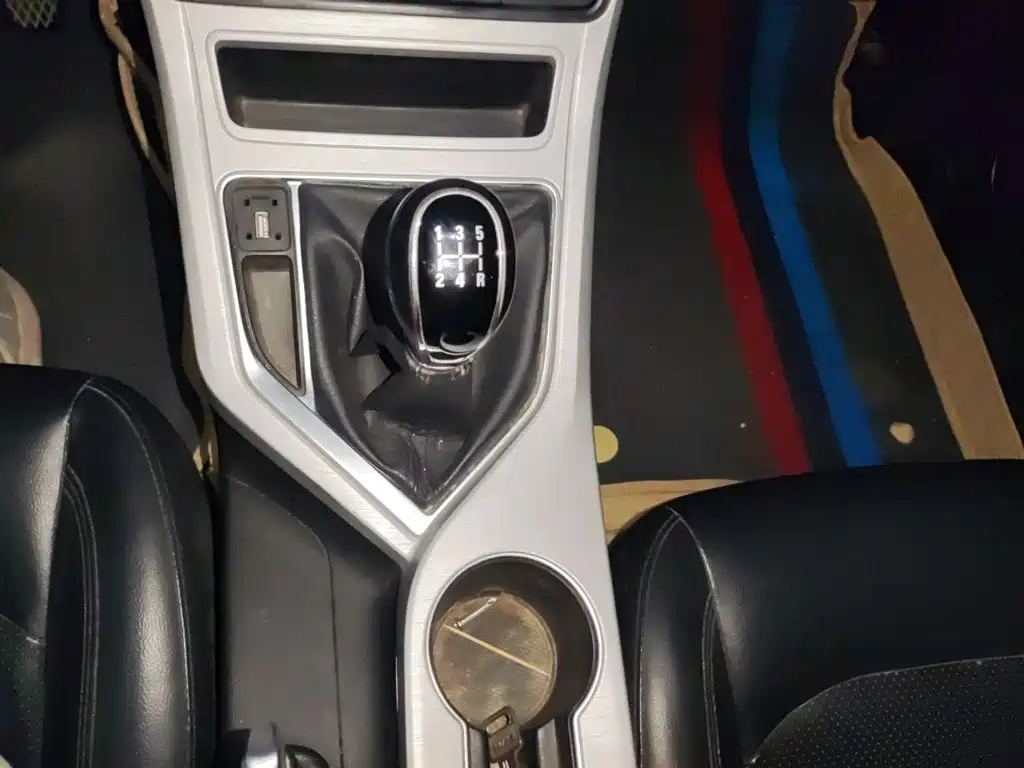 Geely Vision — миниатюра 15