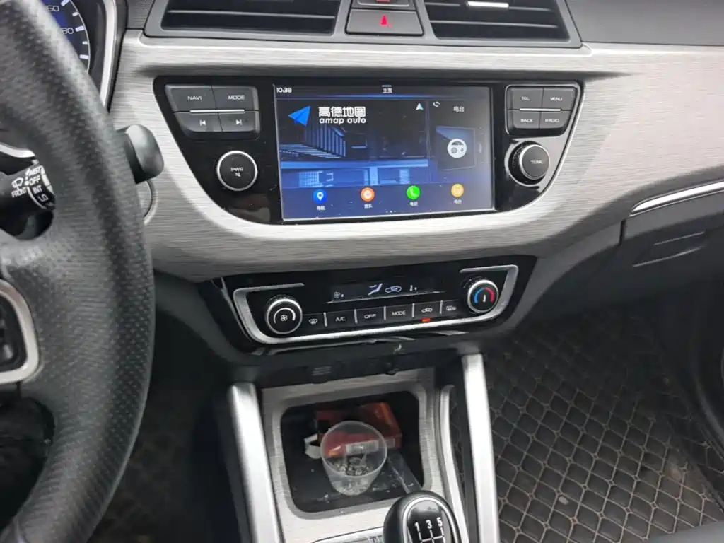 Geely Vision X3 — миниатюра 13