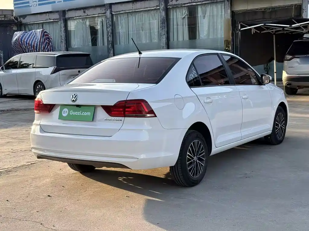 Volkswagen Santana — миниатюра 7