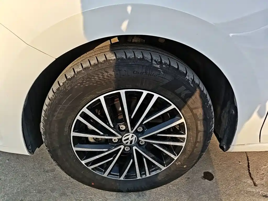 Volkswagen Santana — миниатюра 23