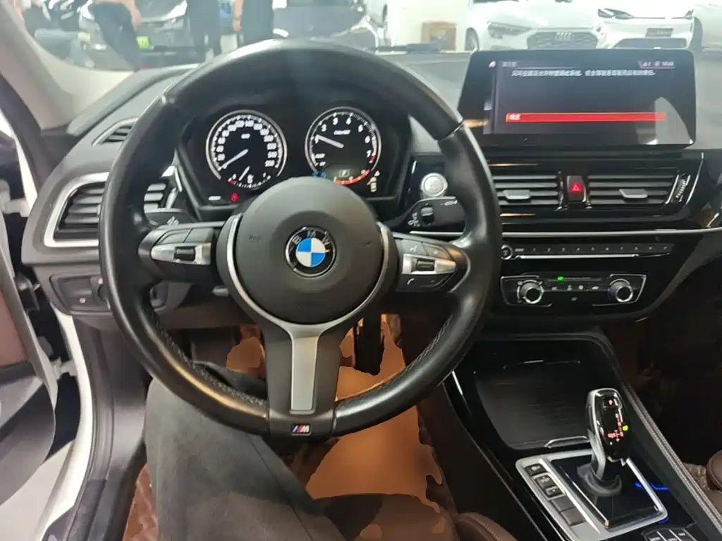 BMW 1 Series — миниатюра 11