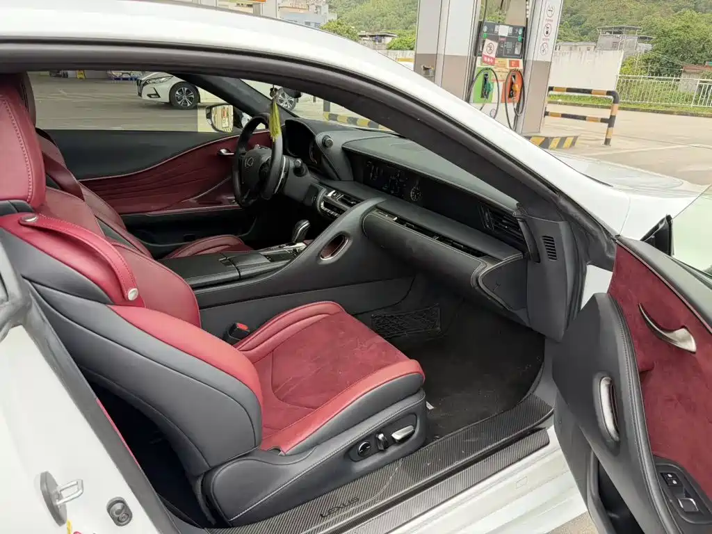 Lexus LC — миниатюра 7