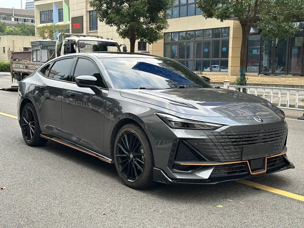 Changan UNI-V — миниатюра 3