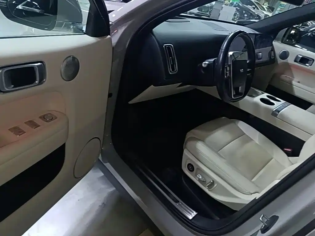 Li Auto Li L6 — миниатюра 16