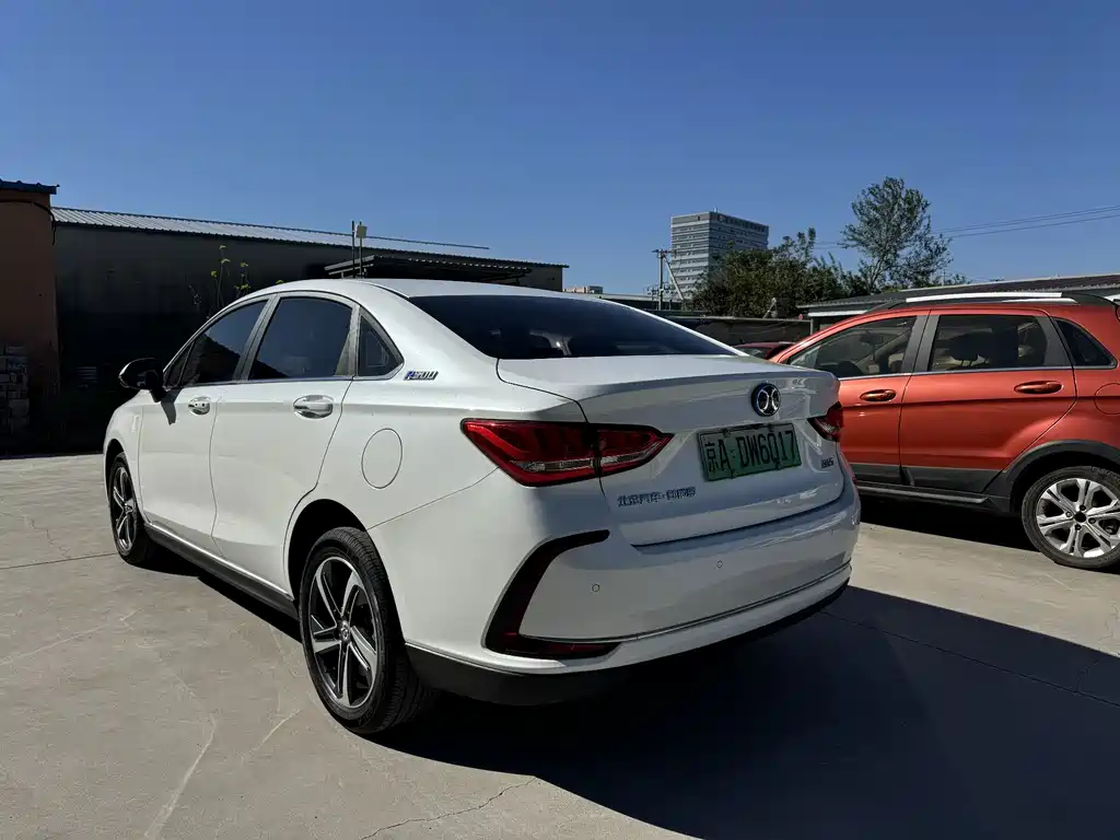 BAIC EU5 — миниатюра 12