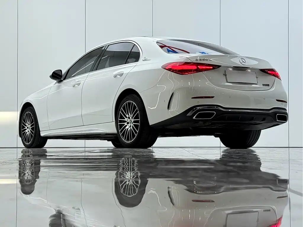Mercedes-Benz C-Class — миниатюра 14
