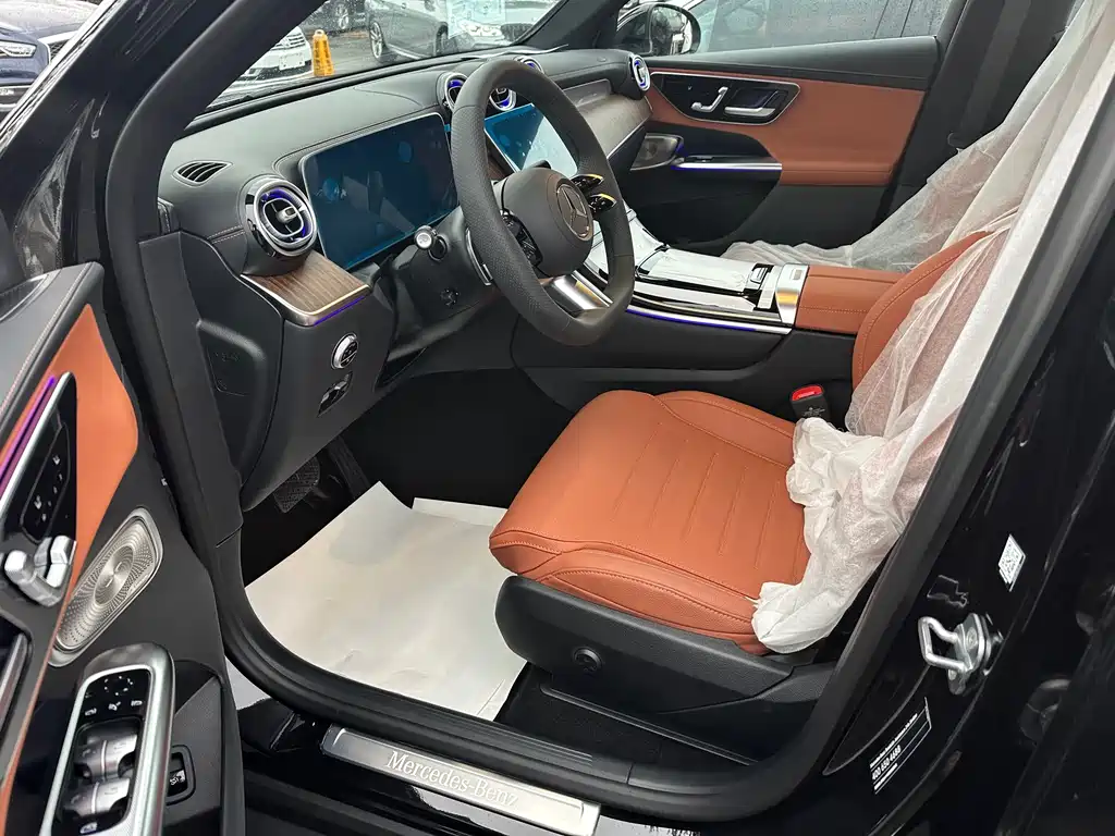 Mercedes-Benz GLC 2026 GLC 300 L 4MATIC 5 мест