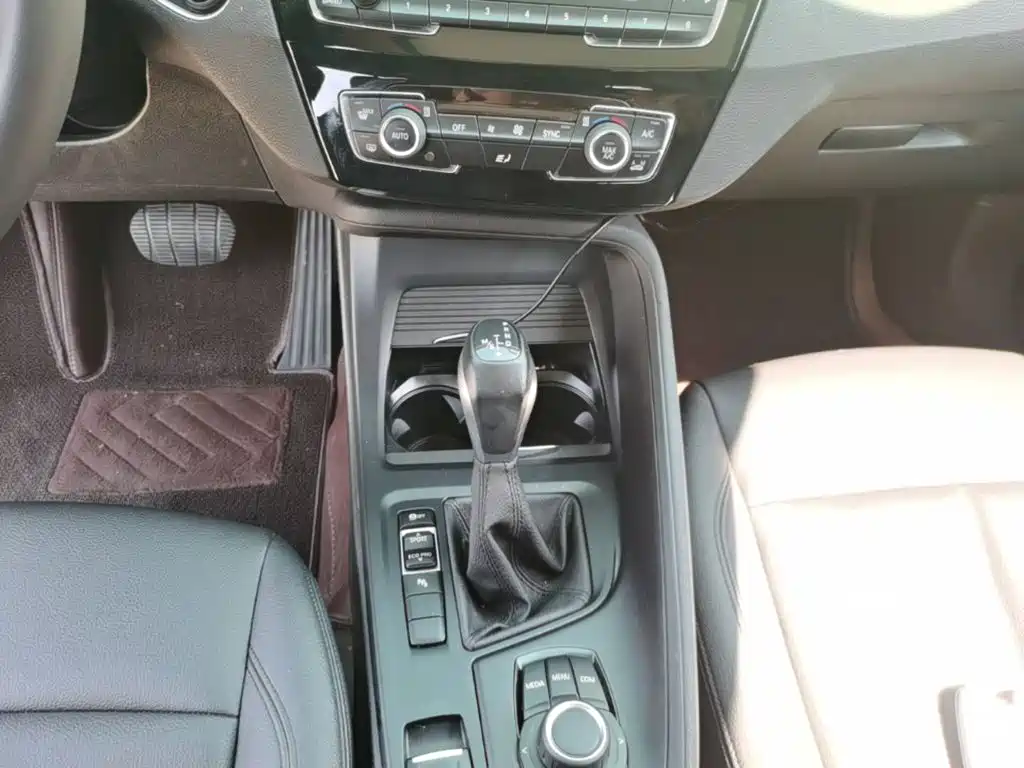 BMW X1 — миниатюра 14
