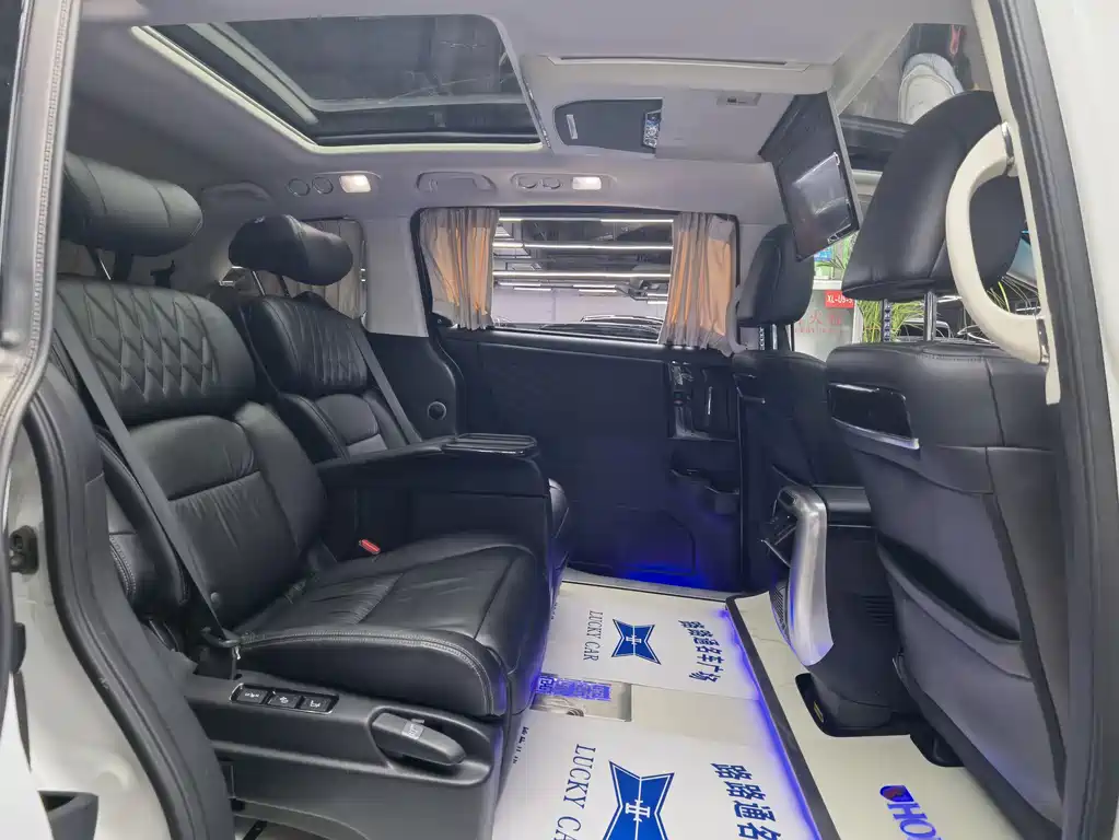 Honda Elysion — миниатюра 9