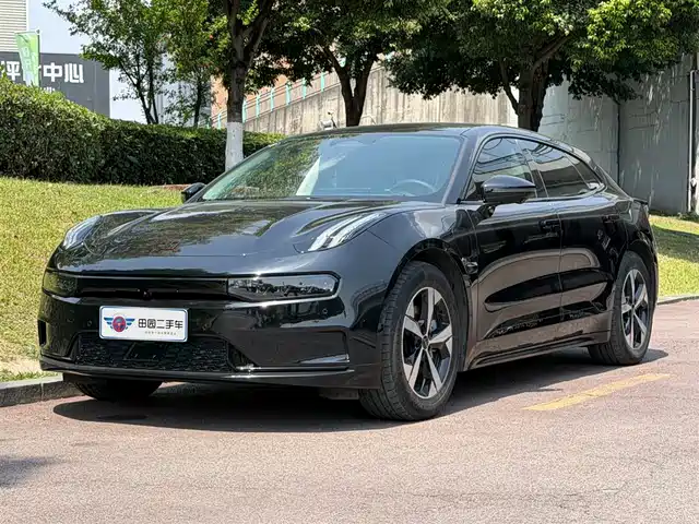 2023 Zeekr 001
