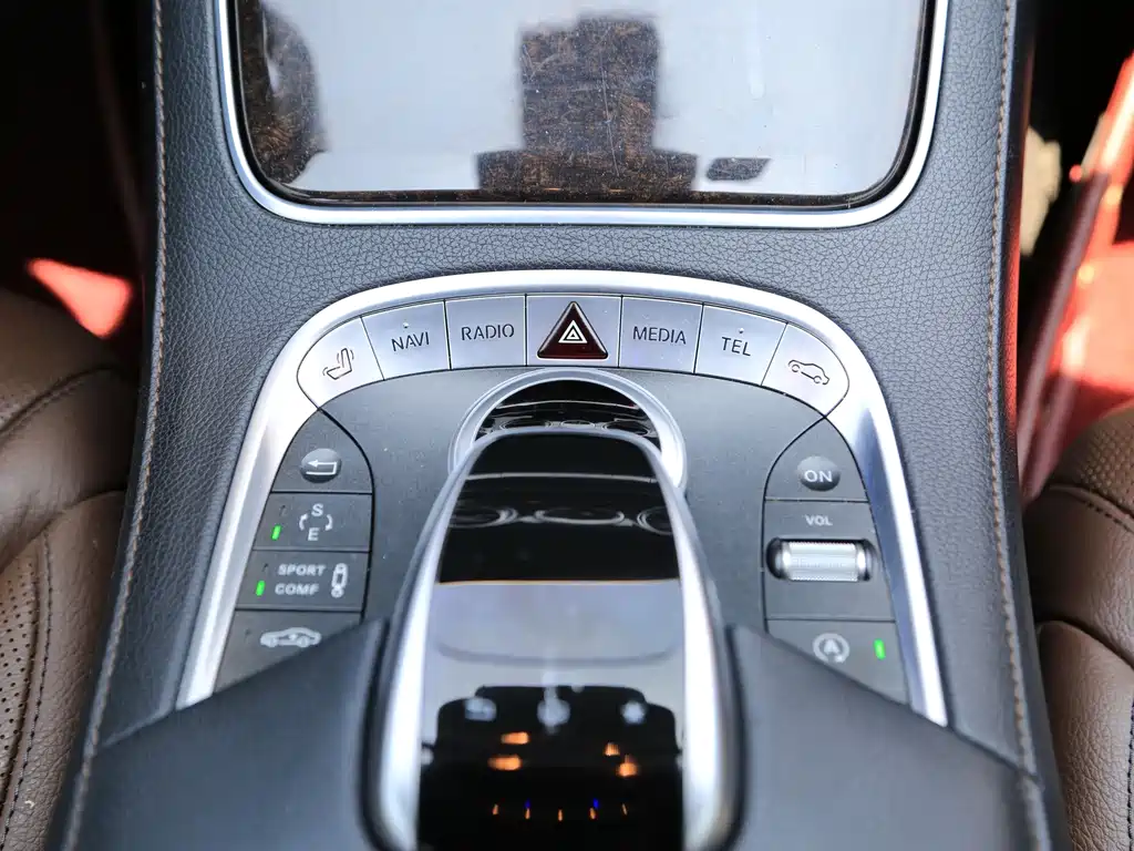 Mercedes-Benz S-Class — миниатюра 10