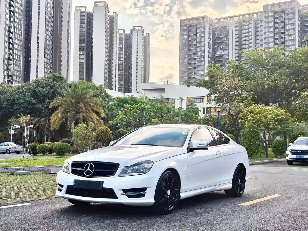 Mercedes-Benz C-Class (Import) — миниатюра 2