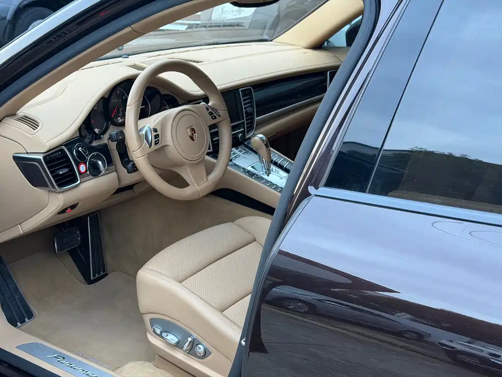 Porsche Panamera — миниатюра 6