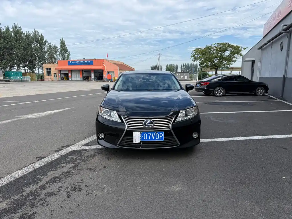 Lexus ES — миниатюра 2