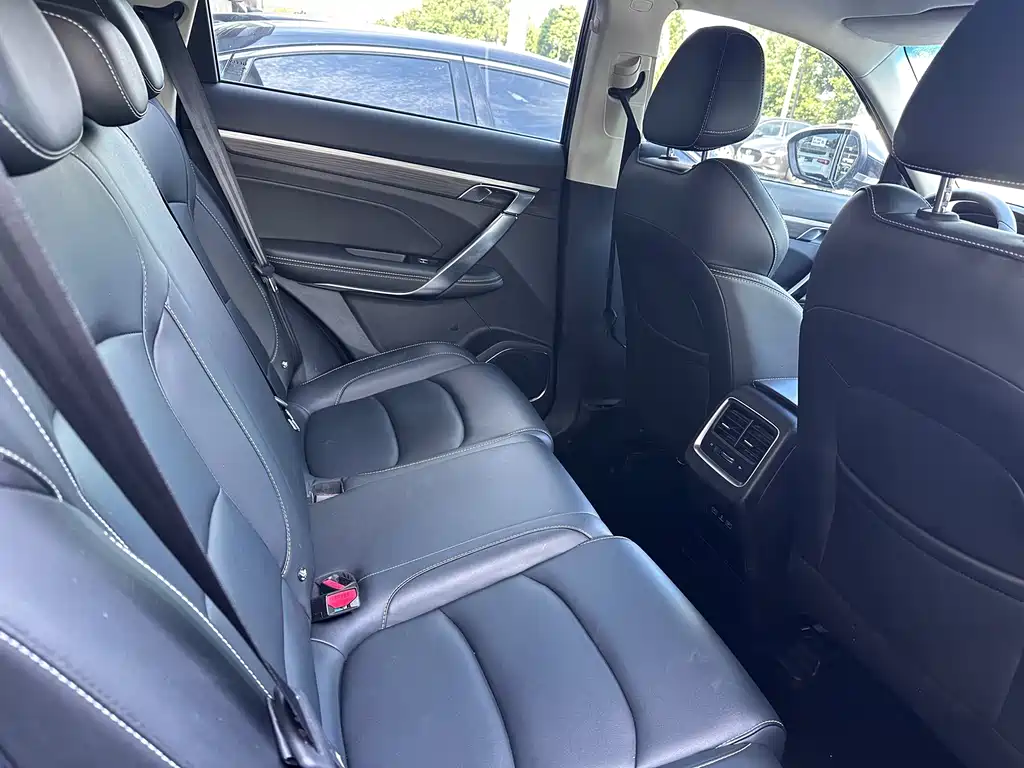 Geely Boyue — миниатюра 11
