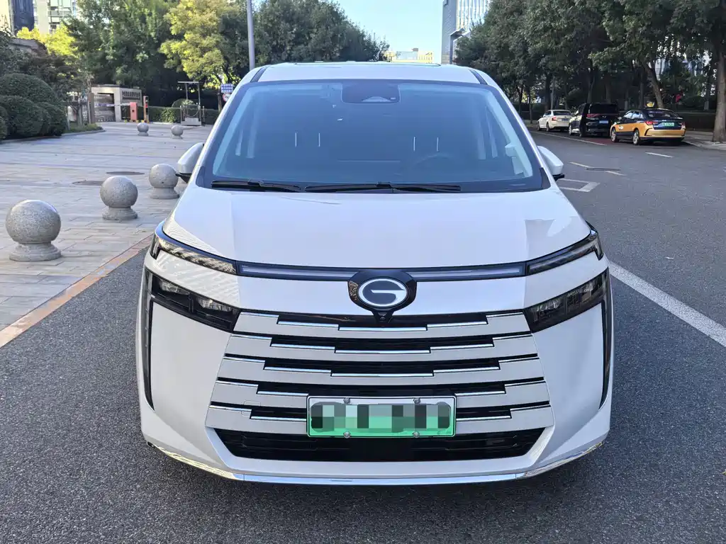 GAC Motor Trumpchi E8 PHEV — миниатюра 8
