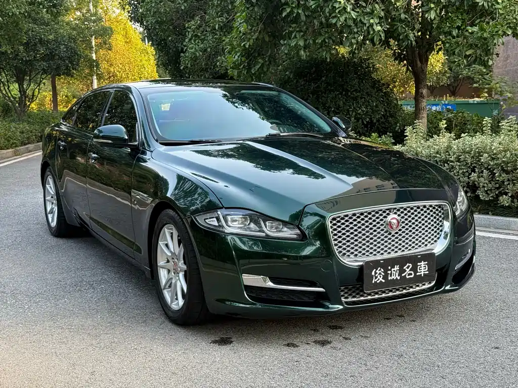 Jaguar XJ — миниатюра 3