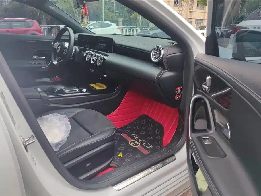 MERCEDES-BENZ A CLASS