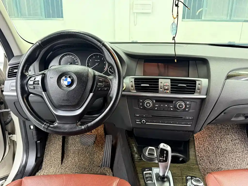 BMW X3 (Import) — миниатюра 9