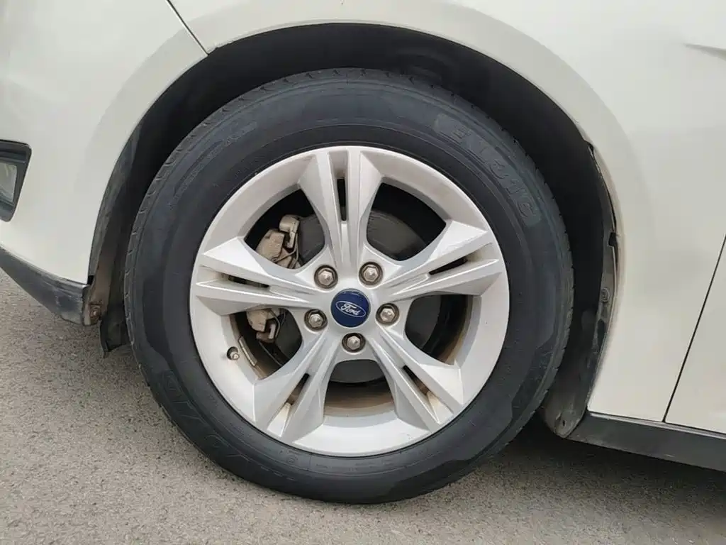 Ford Focus — миниатюра 23