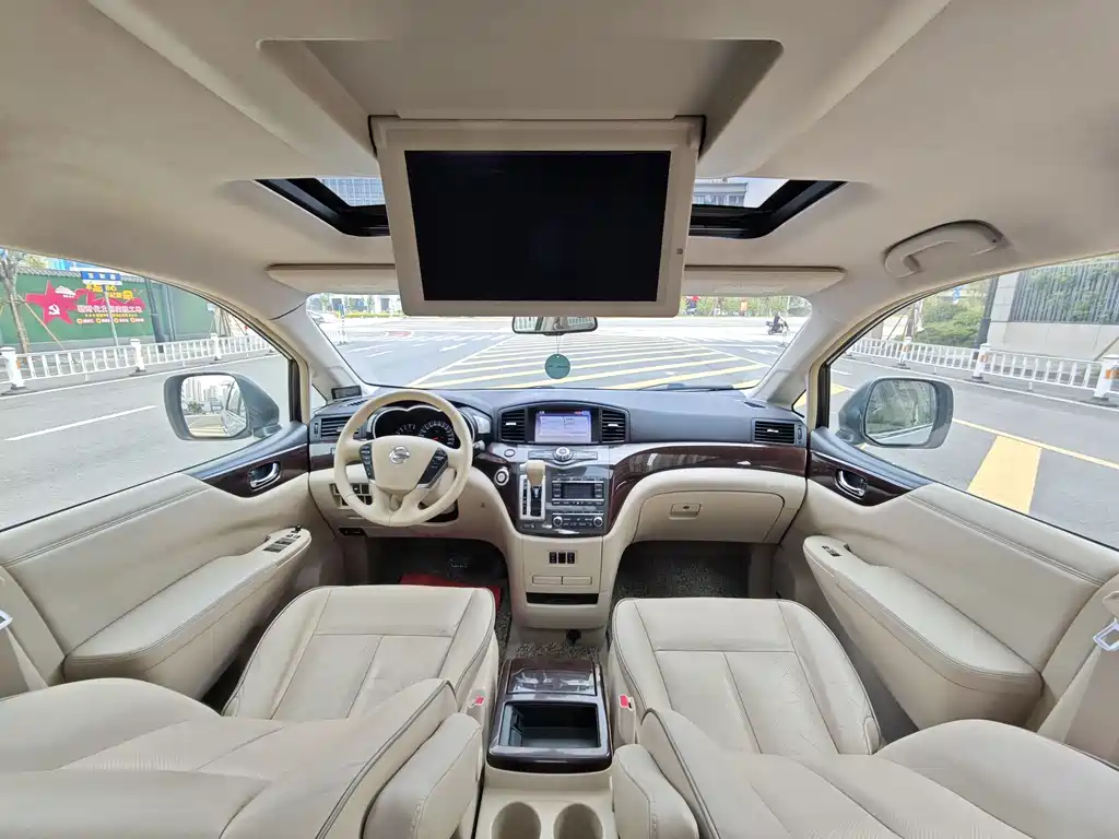 Nissan Quest — миниатюра 10