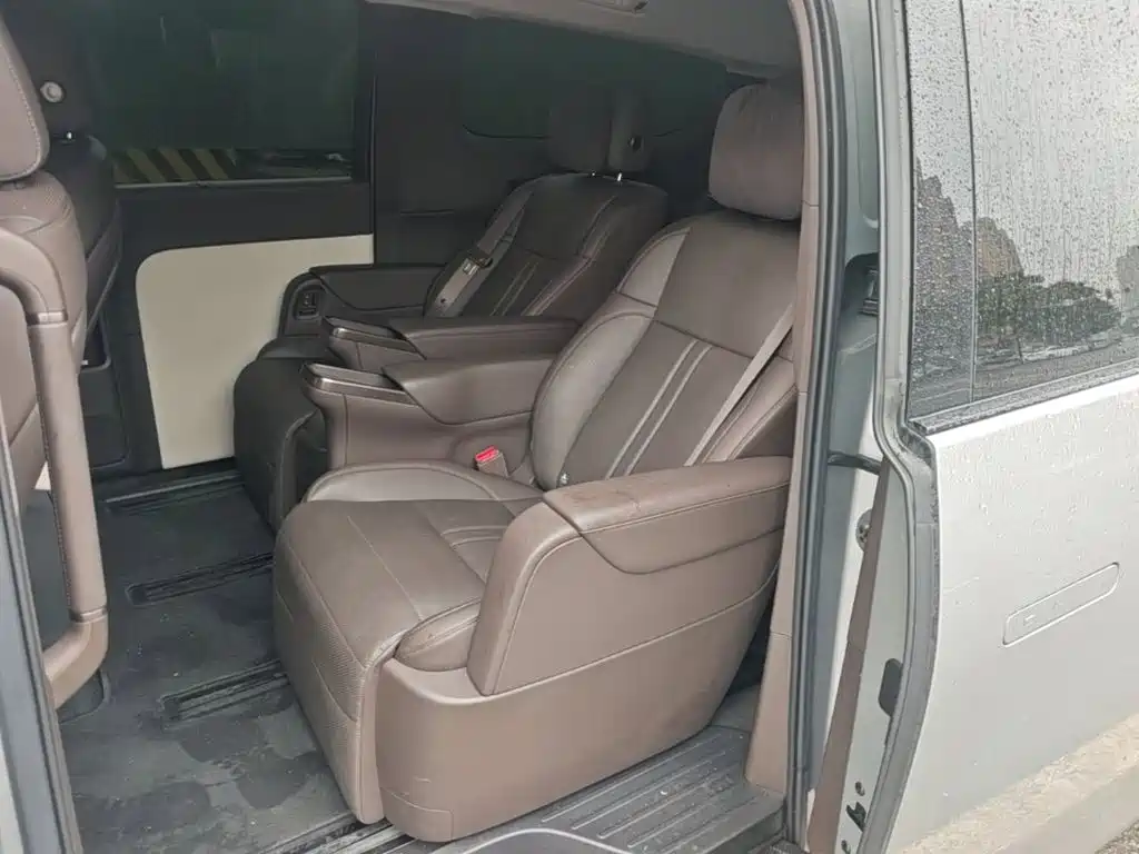 Li Auto Li MEGA — миниатюра 17