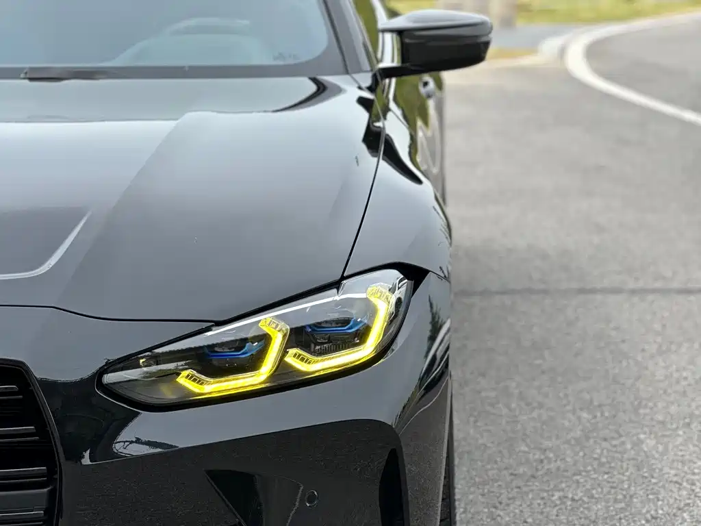 BMW M4 — миниатюра 7