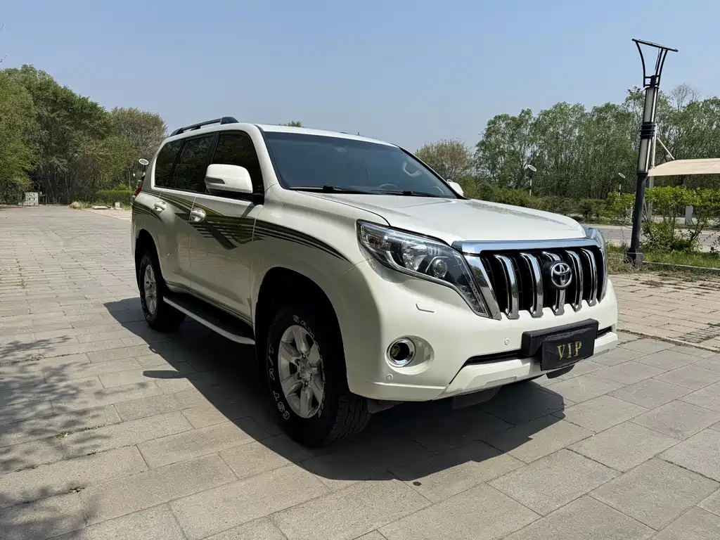Toyota Prado 2016