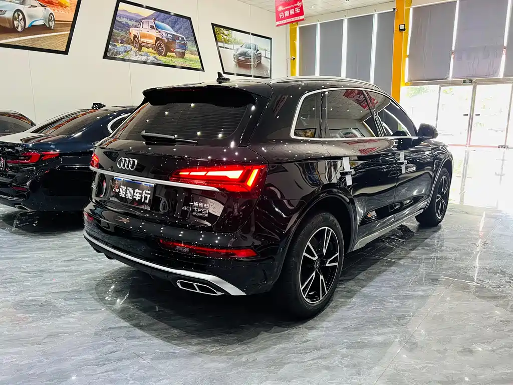 Audi Q5L 2025 40 TFSI Fashion