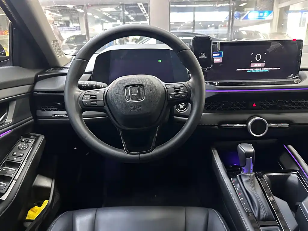 Honda Accord — миниатюра 6