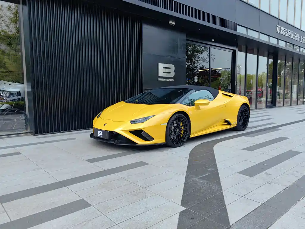 Lamborghini Huracán 2021